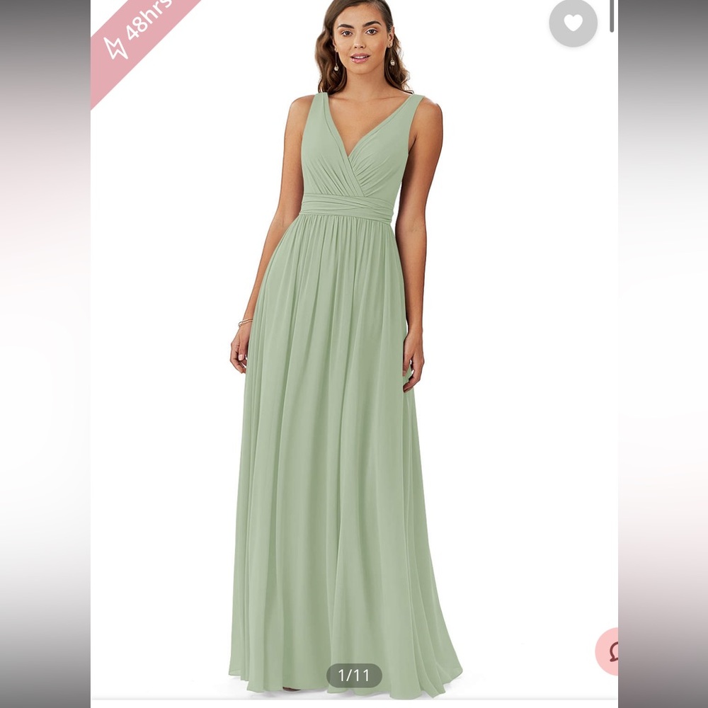Azazie Kora dress in dusty sage color size 14 never altered never worn